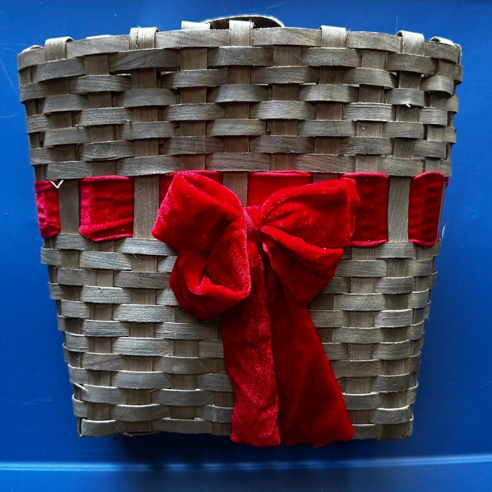Ashland Holiday Hanging Basket with Red Velour Ribbon